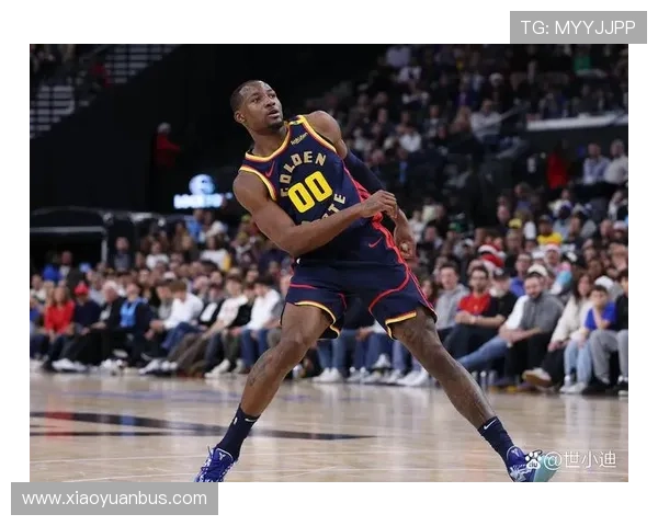 穆迪晒与格林德罗赞共同训练视频展现持续进步态势